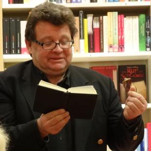 Klaus Grabenhorst liest Hermann Harry Schmitz Klaus Grabenhorst liest Hermann Harry Schmitz bei Schulz&Schultz